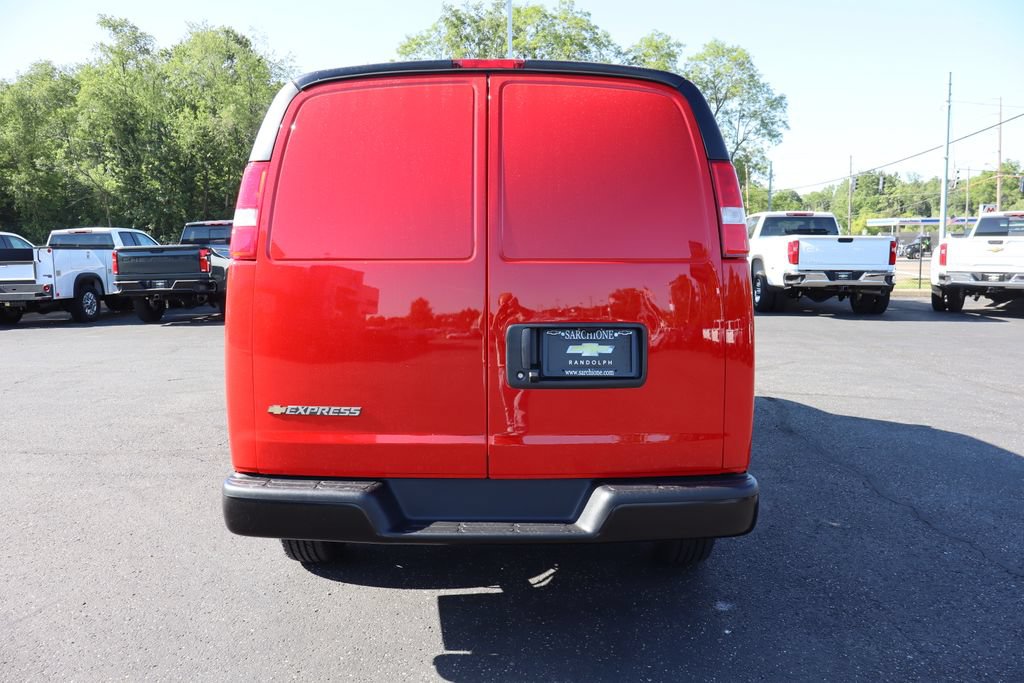 New 2026 Chevrolet Express 2500 w/ Driver Convenience Package RWD image 29