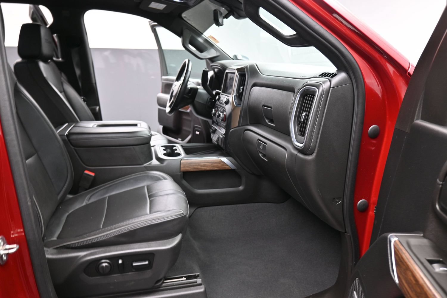 Used 2021 Chevrolet Silverado 2500 High Country w/ Z71 Off-Road Package AWD/4WD image 19