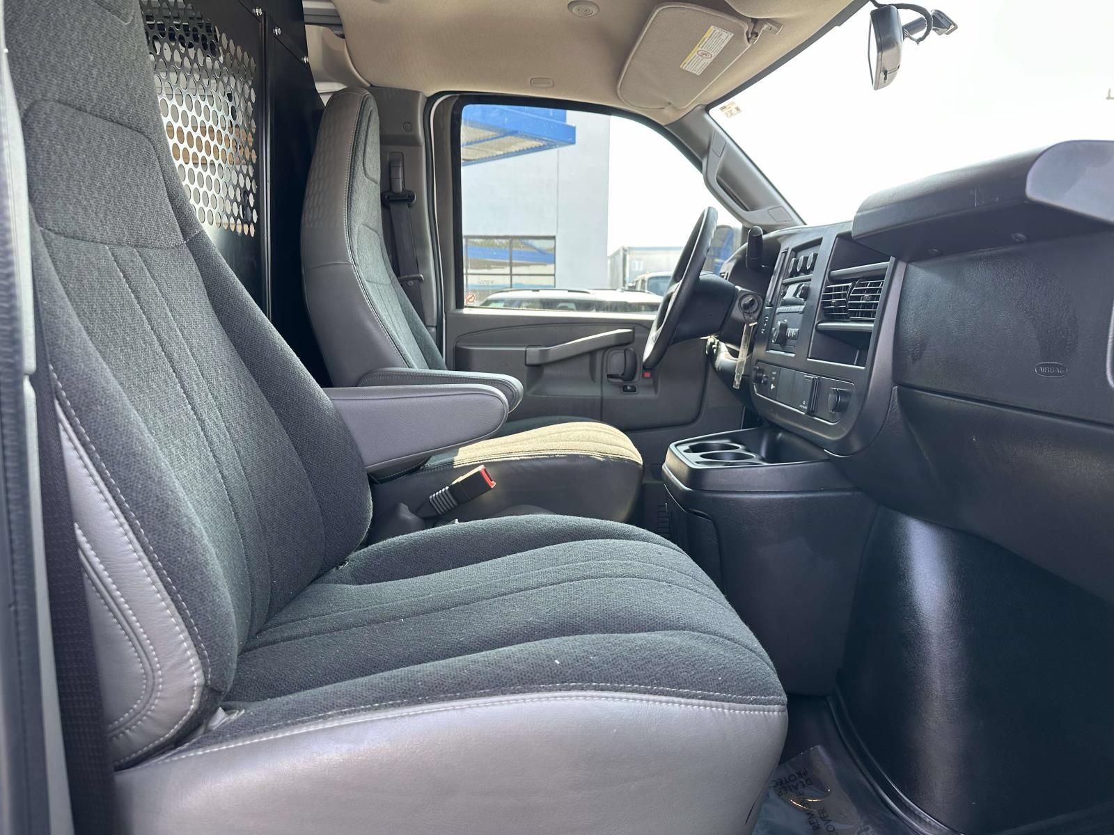 Certified 2025 GMC Savana 2500 w/ Driver Convenience Package RWD image 28