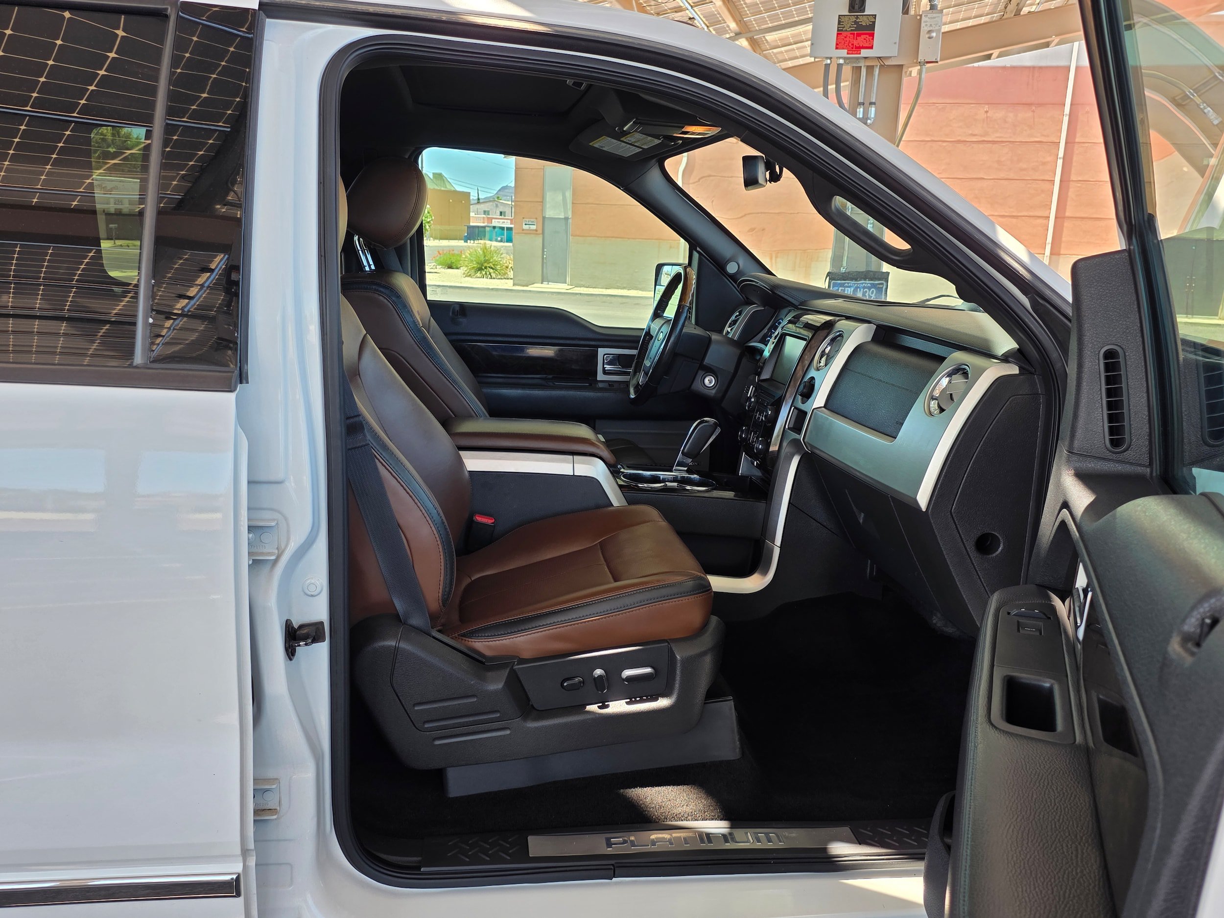 Used 2014 Ford F150 Platinum AWD/4WD image 28