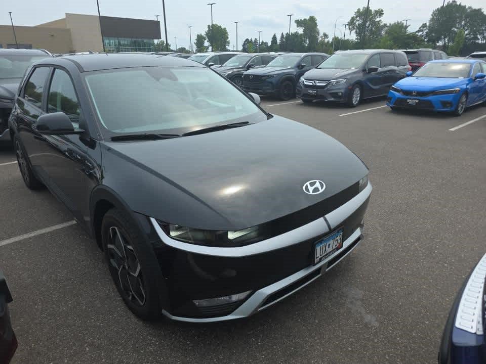 Used 2024 Hyundai Ioniq 5 SEL AWD/4WD image 3