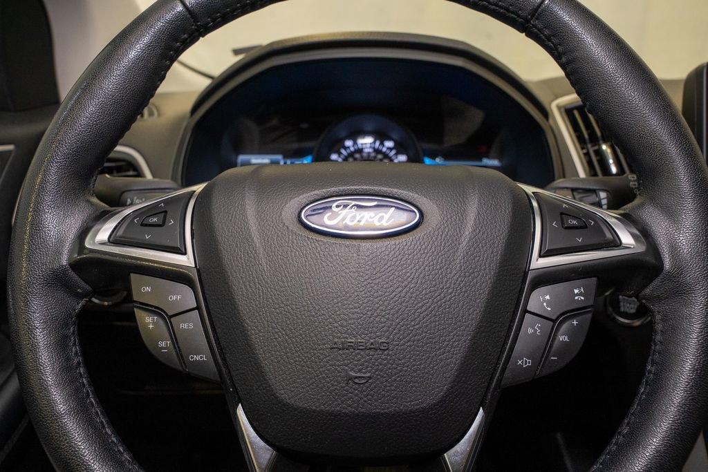 Used 2024 Ford Edge SEL image 19