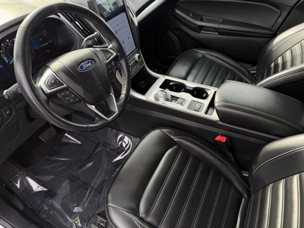 Used 2024 Ford Edge SEL image 17