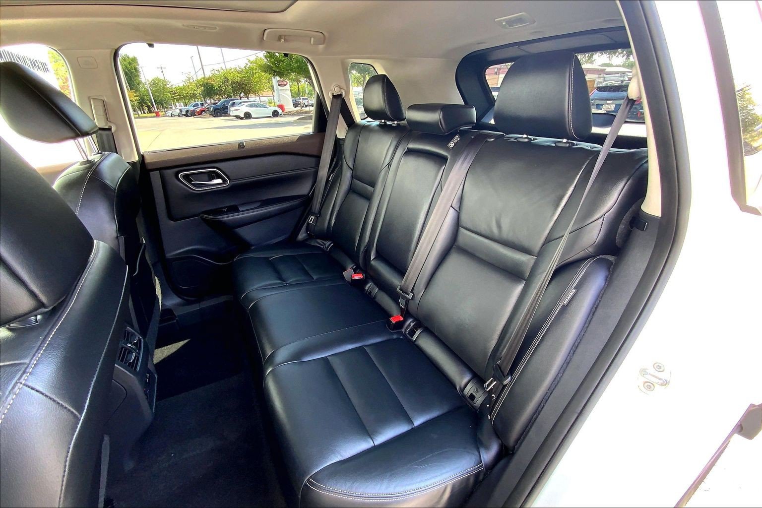 Used 2021 Nissan Rogue SL AWD/4WD image 31