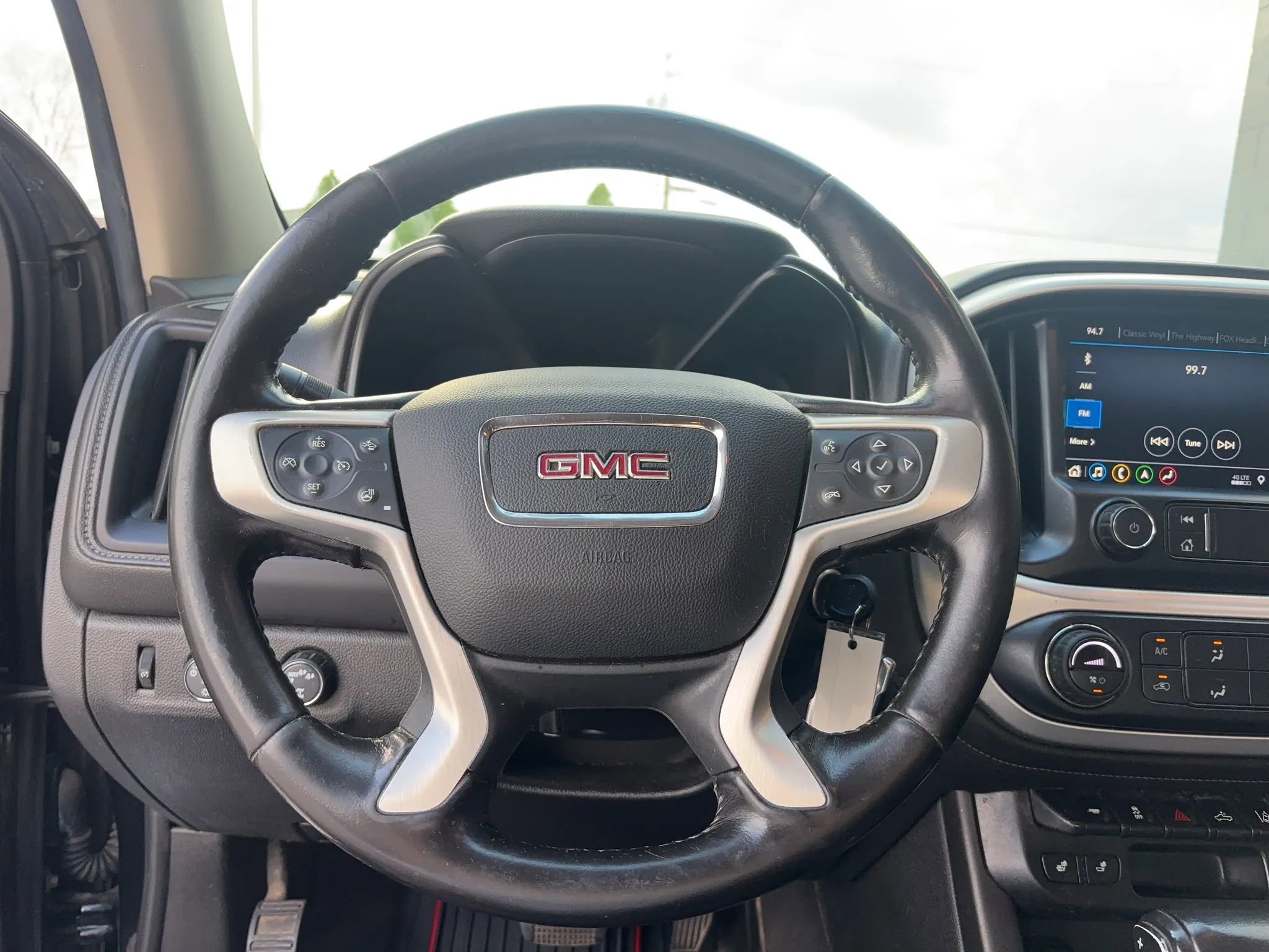 Used 2019 GMC Canyon SLT w/ Driver Alert Package image 22