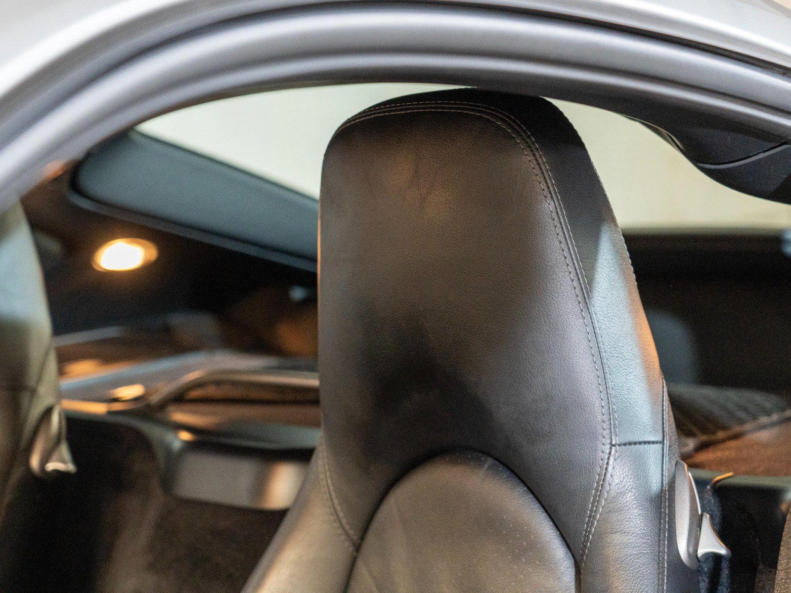 Used 2006 Porsche Cayman S RWD image 15
