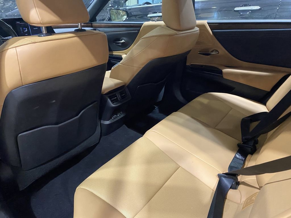 Used 2022 Lexus ES 350 w/ Premium Package FWD image 5
