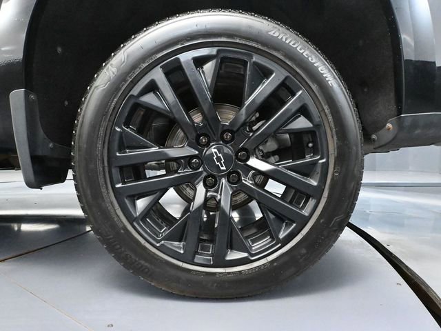 Used 2024 Chevrolet Silverado 1500 High Country w/ High Country Premium Package image 16