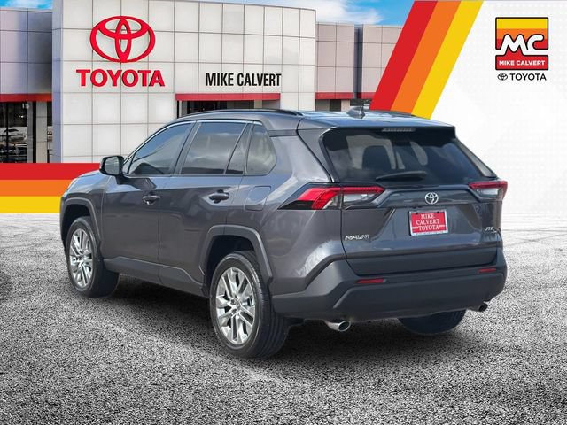 Used 2024 Toyota RAV4 XLE Premium FWD image 3