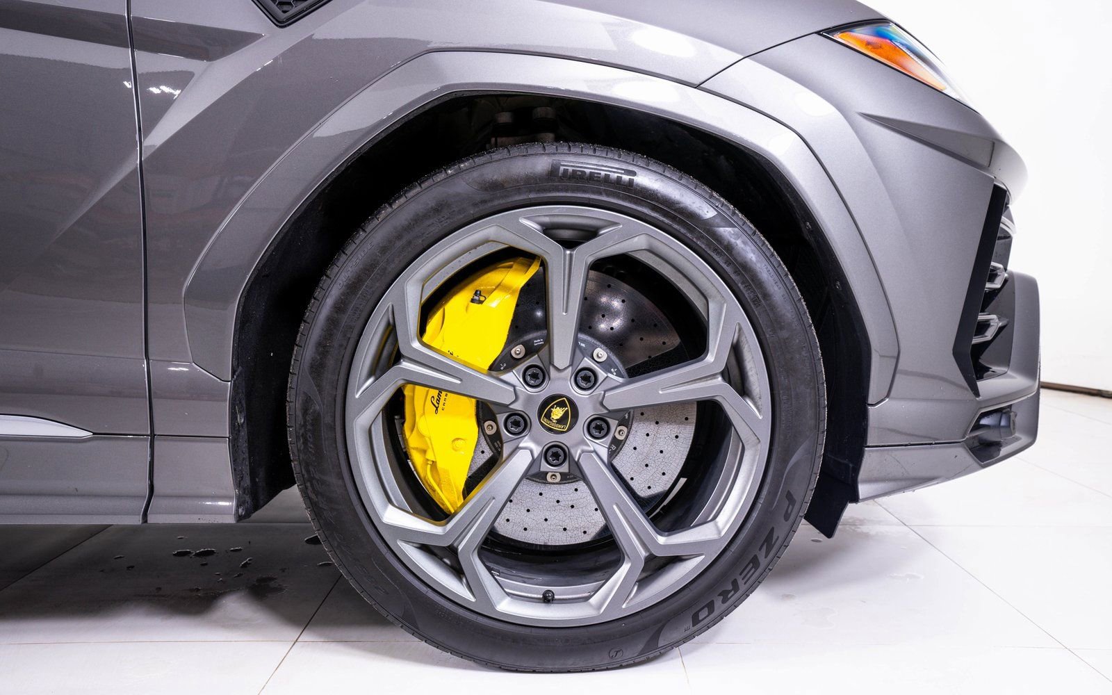 Used 2021 Lamborghini Urus image 10