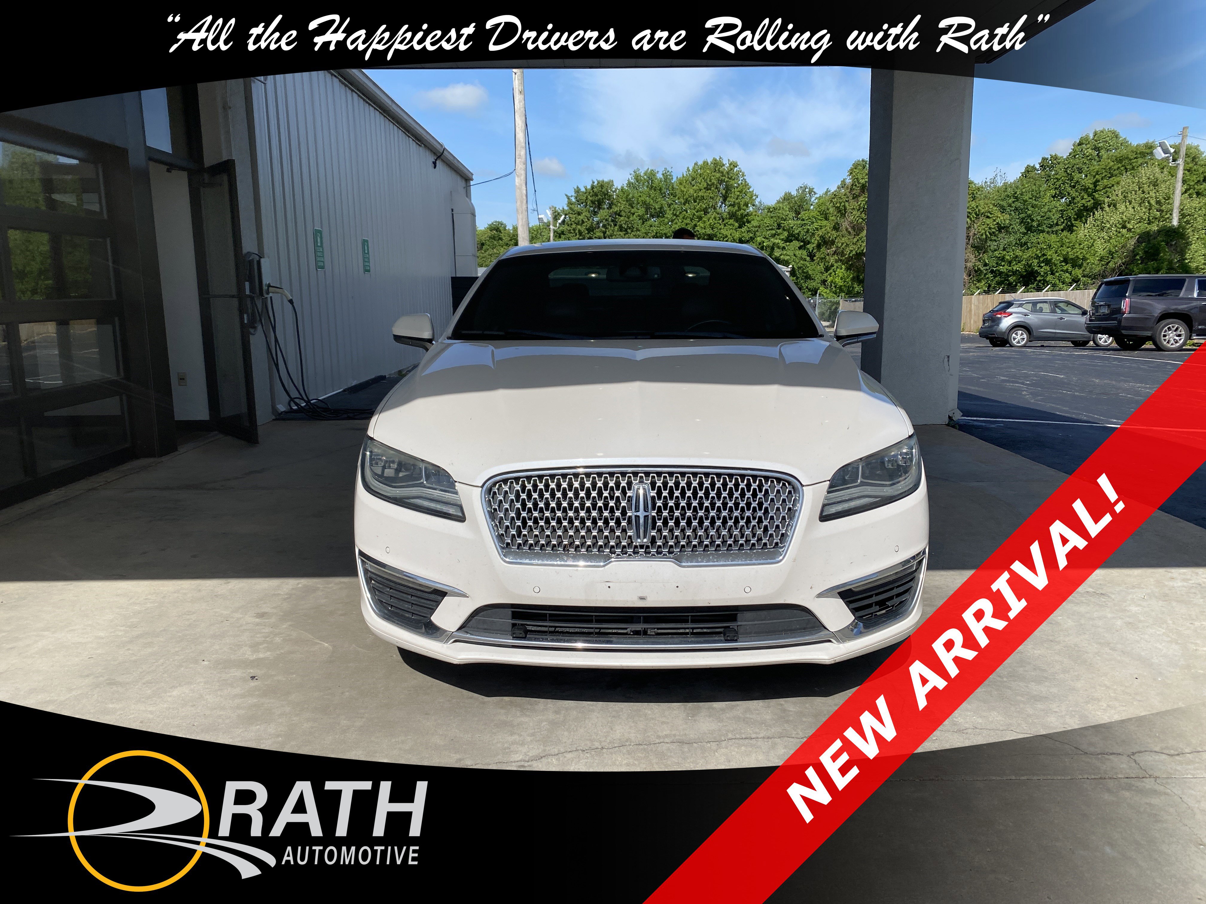 Used 2017 Lincoln MKZ Reserve w/ Luxury Package FWD image 2