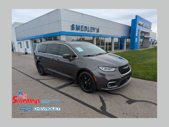 Used 2022 Chrysler Pacifica Touring-L FWD image 1