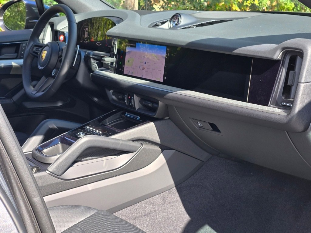New 2026 Porsche Cayenne E-Hybrid image 40
