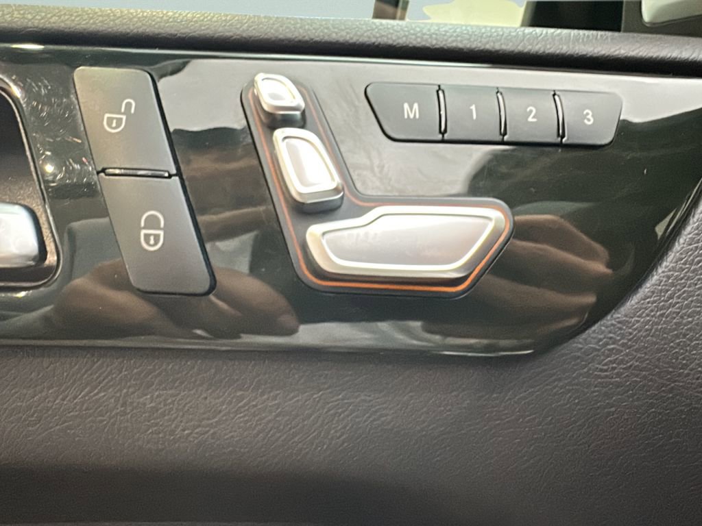 Used 2019 Mercedes-Benz GLS 550 4MATIC image 11