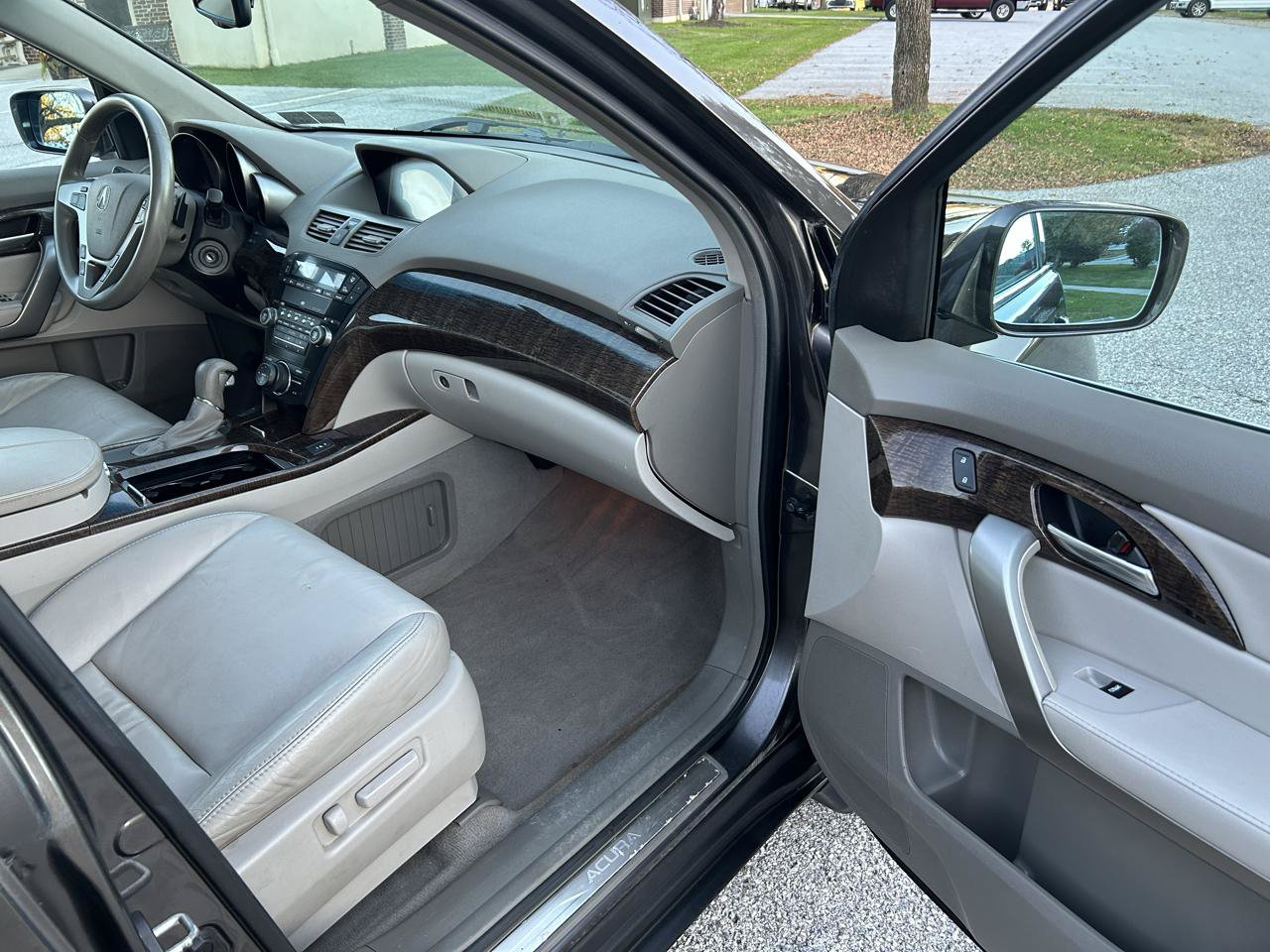 Used 2012 Acura MDX w/ Technology Package AWD/4WD image 15