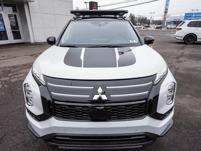 New 2026 Mitsubishi Outlander AWD image 2