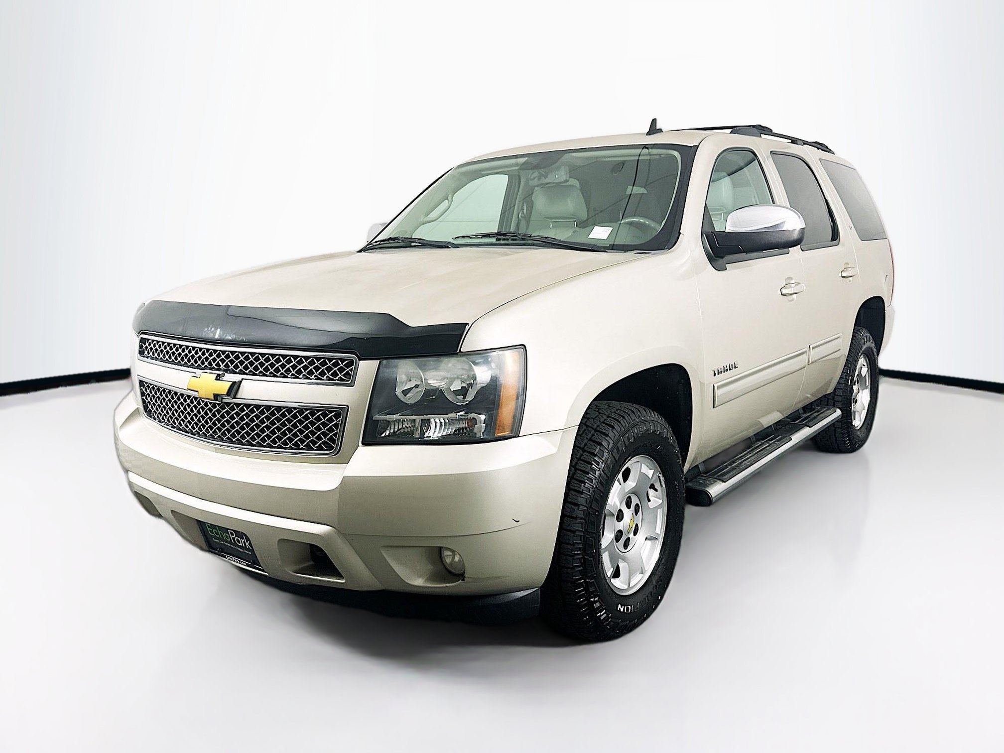 Used 2014 Chevrolet Tahoe LT w/ Luxury Package AWD/4WD image 3