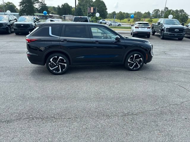 Used 2024 Mitsubishi Outlander SE AWD/4WD image 44