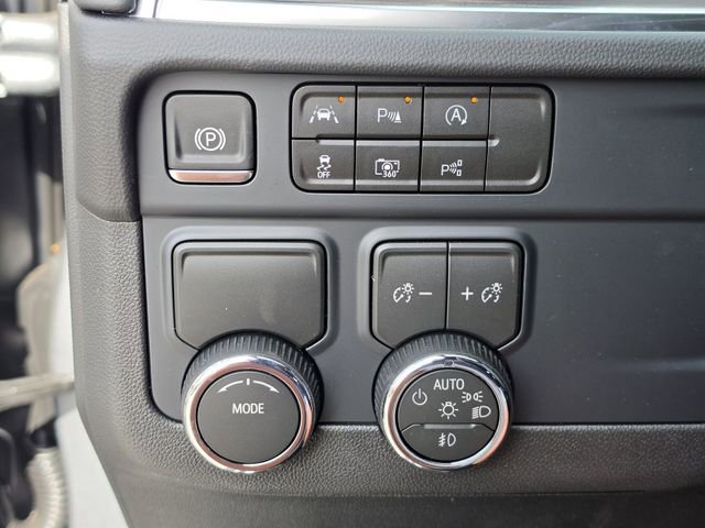 New 2026 Chevrolet Suburban LT w/ Comfort Package RWD image 30