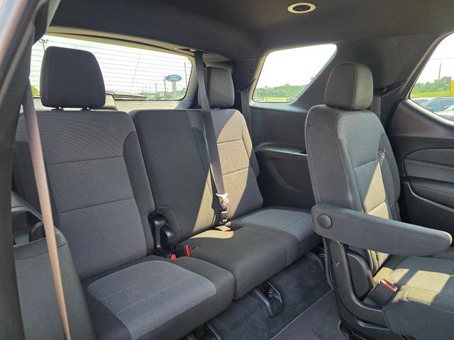 Used 2023 Chevrolet Traverse LT AWD/4WD image 17