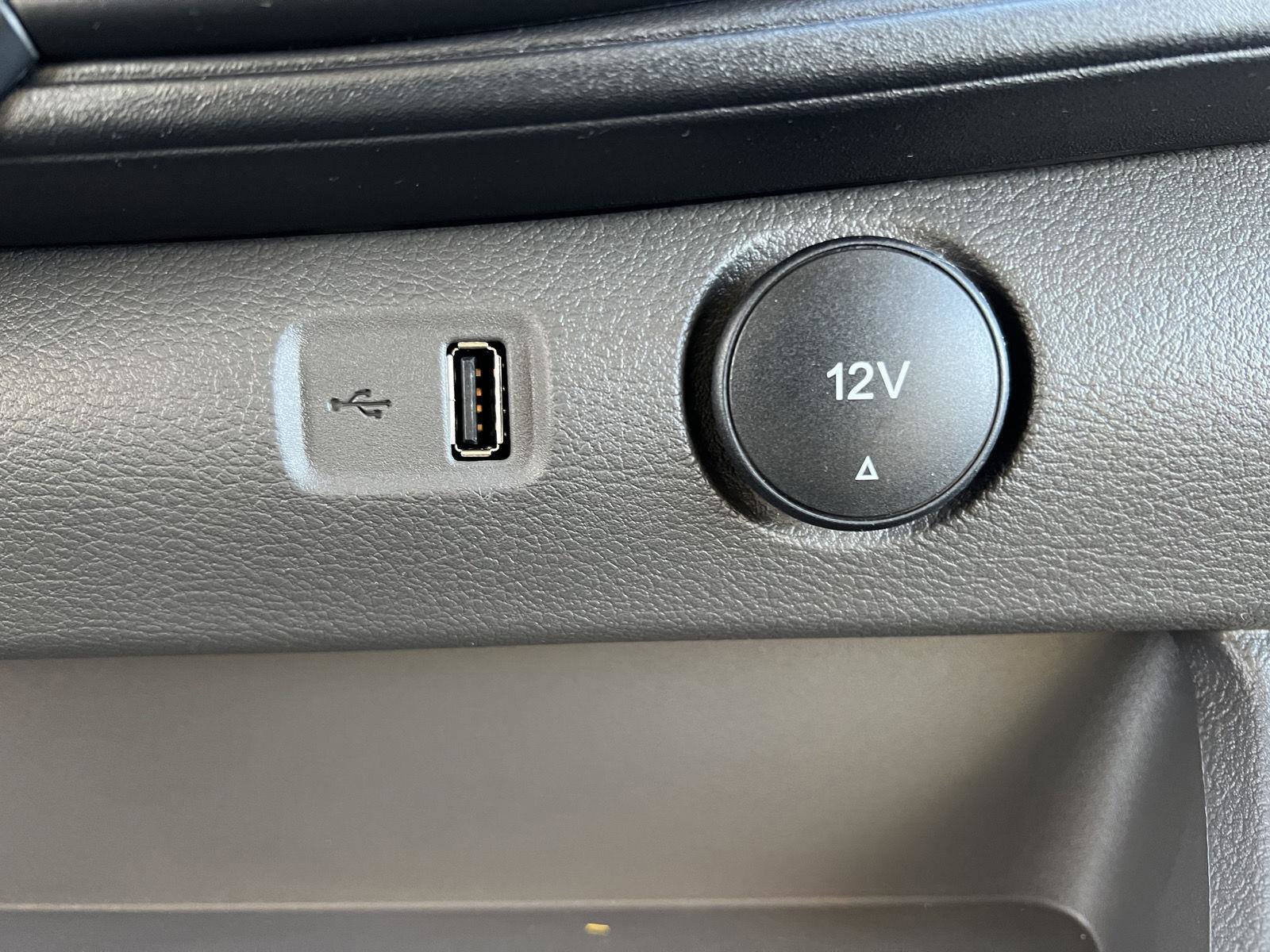 New 2026 Ford Transit 150 Low Roof AWD image 33