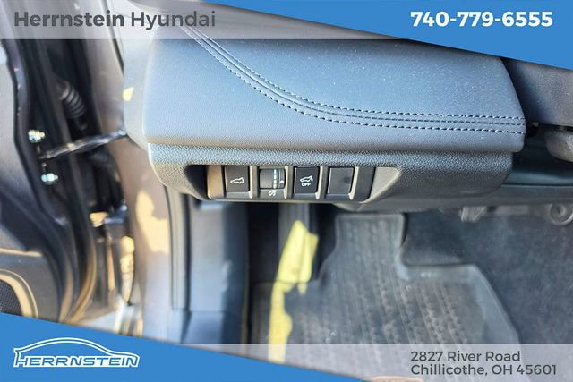 Used 2025 Subaru Outback Wilderness AWD/4WD image 18