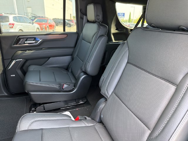 New 2026 GMC Yukon XL Denali w/ Denali Reserve Package AWD/4WD image 19