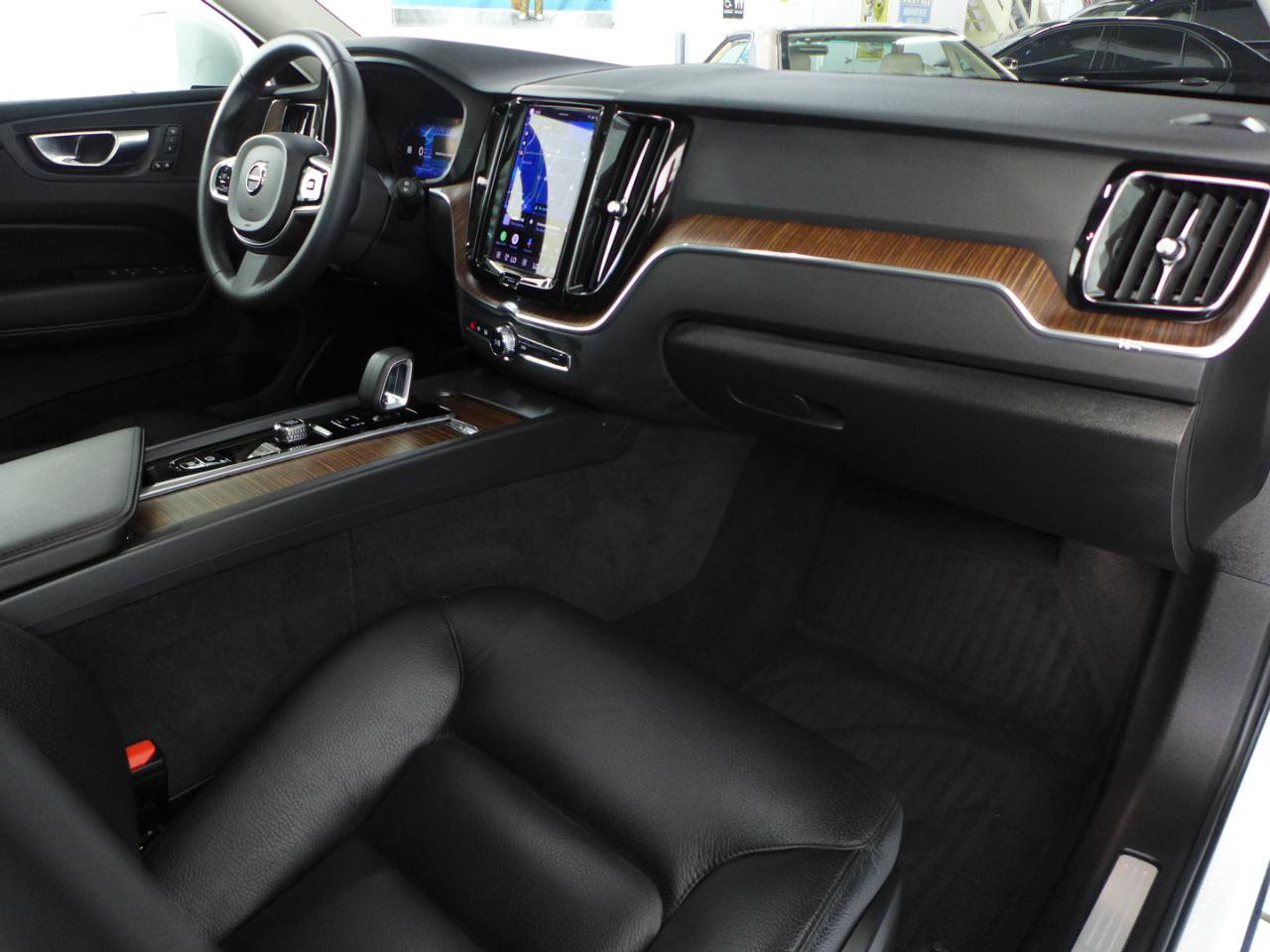Used 2023 Volvo XC60 B5 Plus w/ Climate Package AWD/4WD image 13
