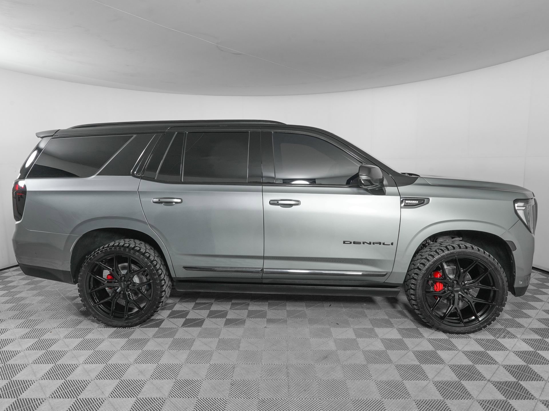Used 2023 GMC Yukon Denali Ultimate AWD/4WD image 5