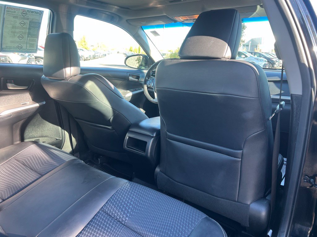 Used 2012 Toyota Camry SE FWD image 16