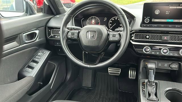 Used 2025 Honda Civic Sport image 23