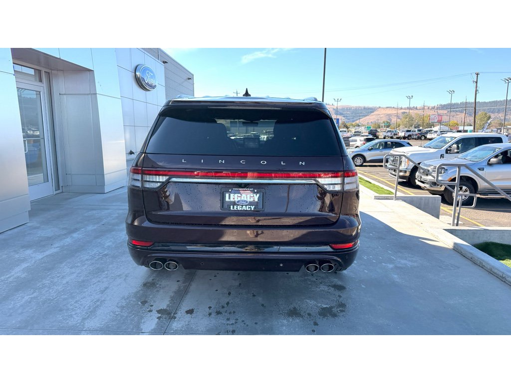 Used 2023 Lincoln Aviator Reserve w/ Equipment Group 201A RWD image 6