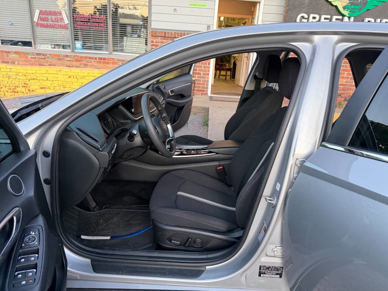 Used 2023 Hyundai Sonata SEL w/ Cargo Package FWD image 10