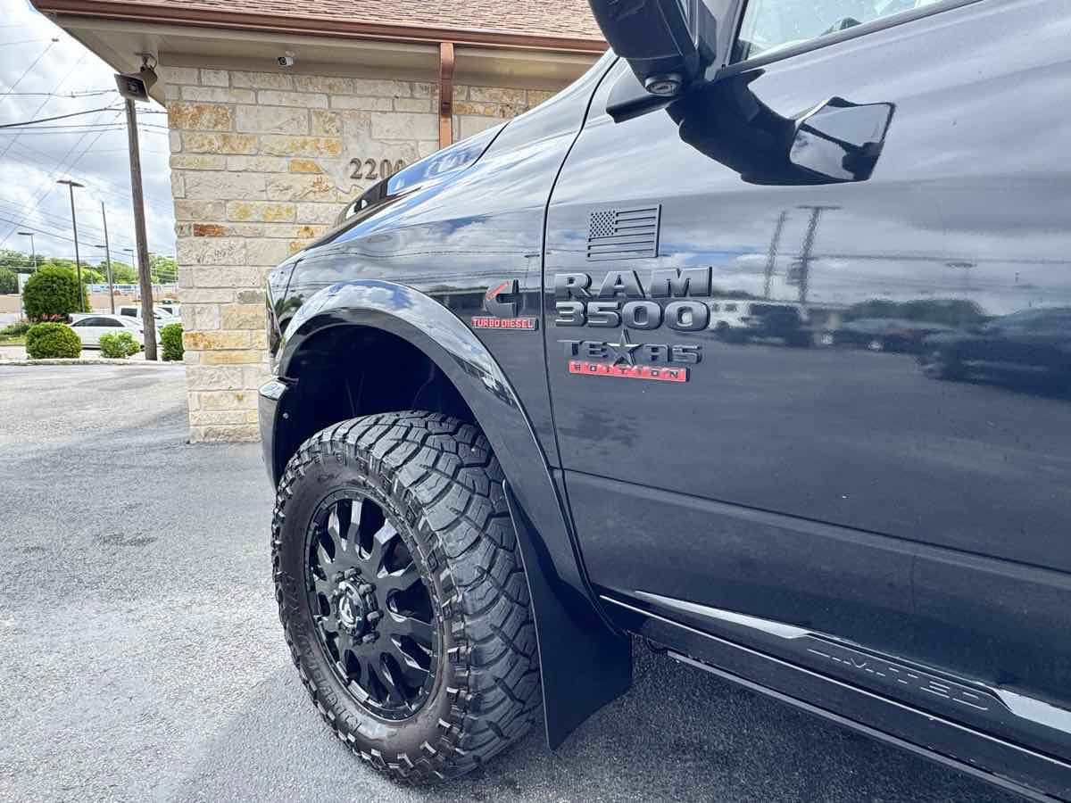 Used 2017 RAM 3500 Laramie Longhorn image 8