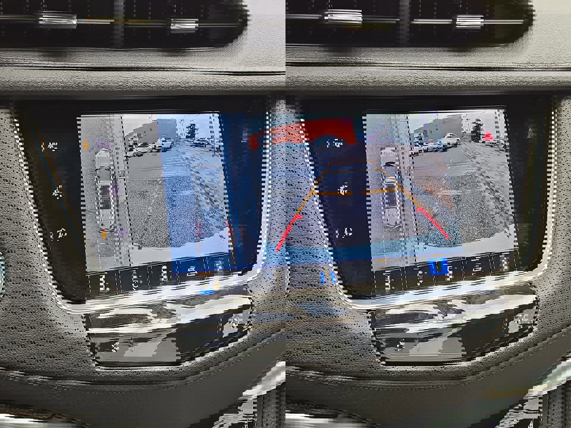 New 2025 Cadillac XT5 Sportv w/ Technology Package image 18