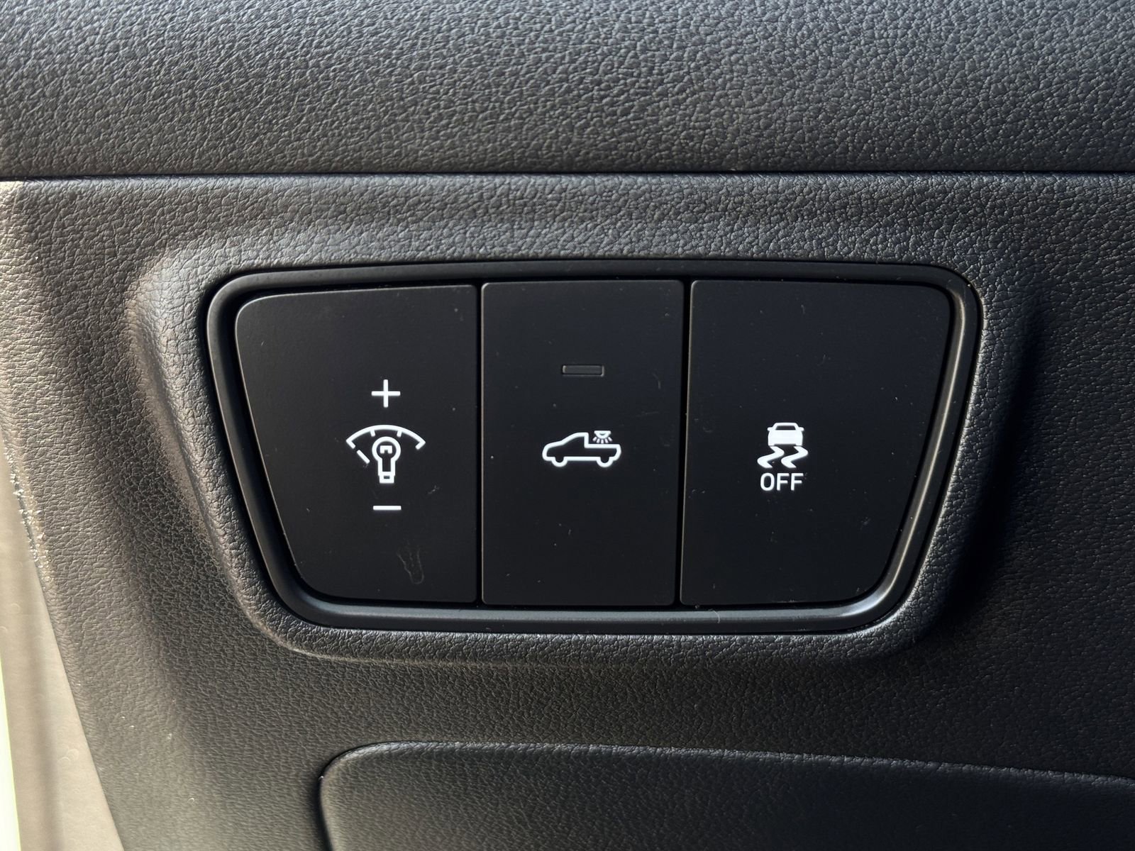 Used 2024 Hyundai Santa Cruz SEL w/ Activity Package image 25