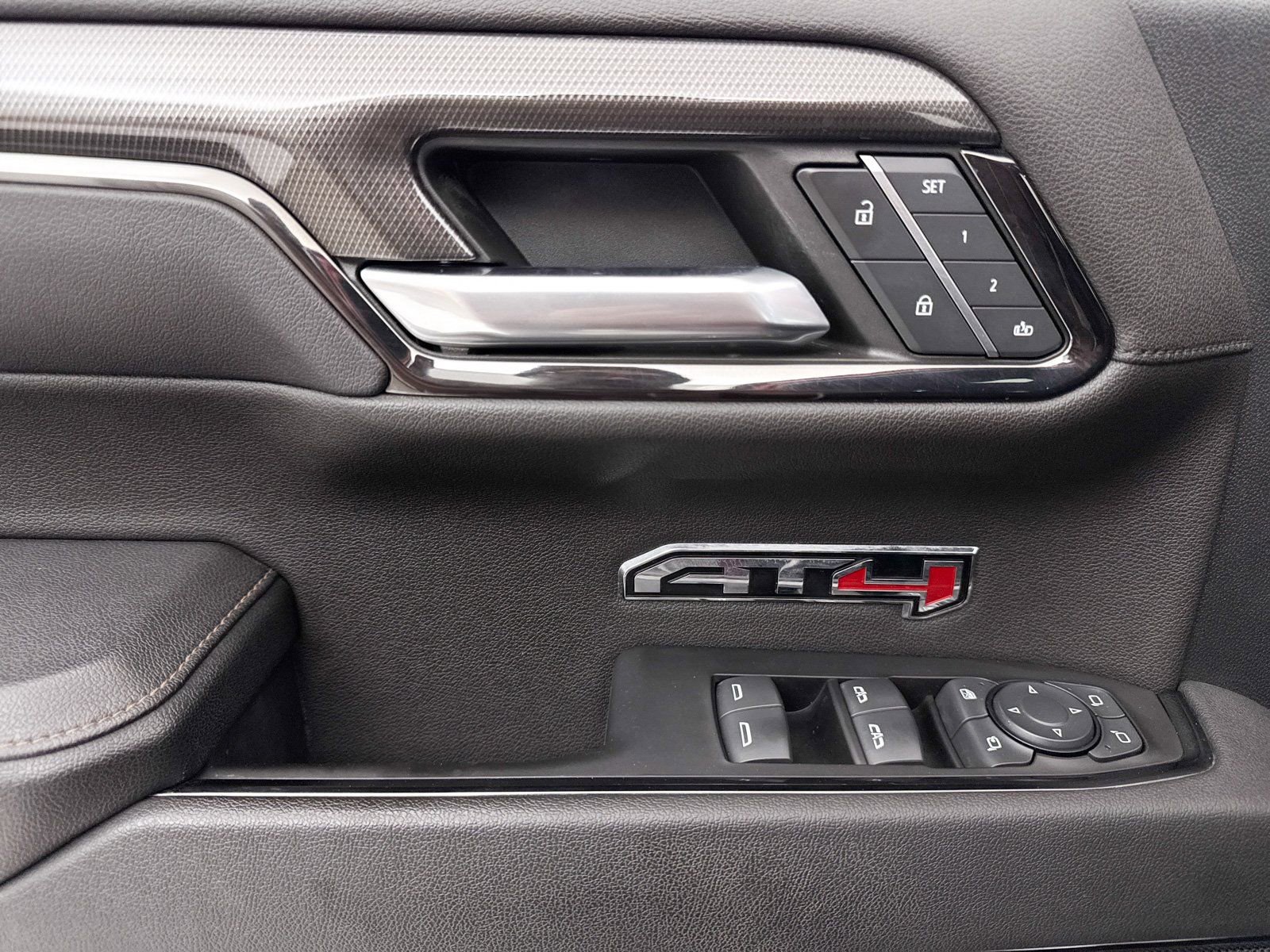 Used 2023 GMC Sierra 1500 AT4 w/ AT4 Preferred Package image 29