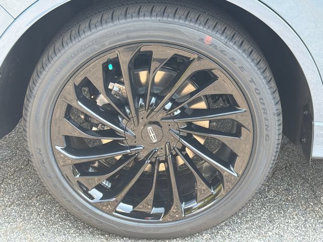 New 2026 Lincoln Aviator Reserve AWD/4WD image 17
