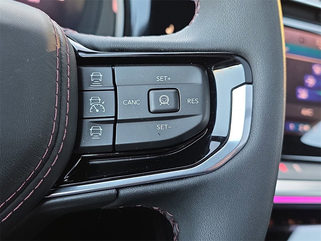 Used 2025 Jeep Wagoneer S Launch Edition image 21