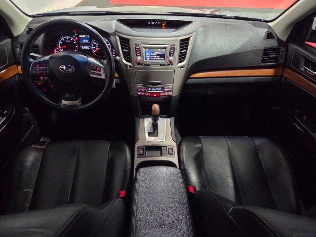 Used 2014 Subaru Outback 2.5i Limited image 7