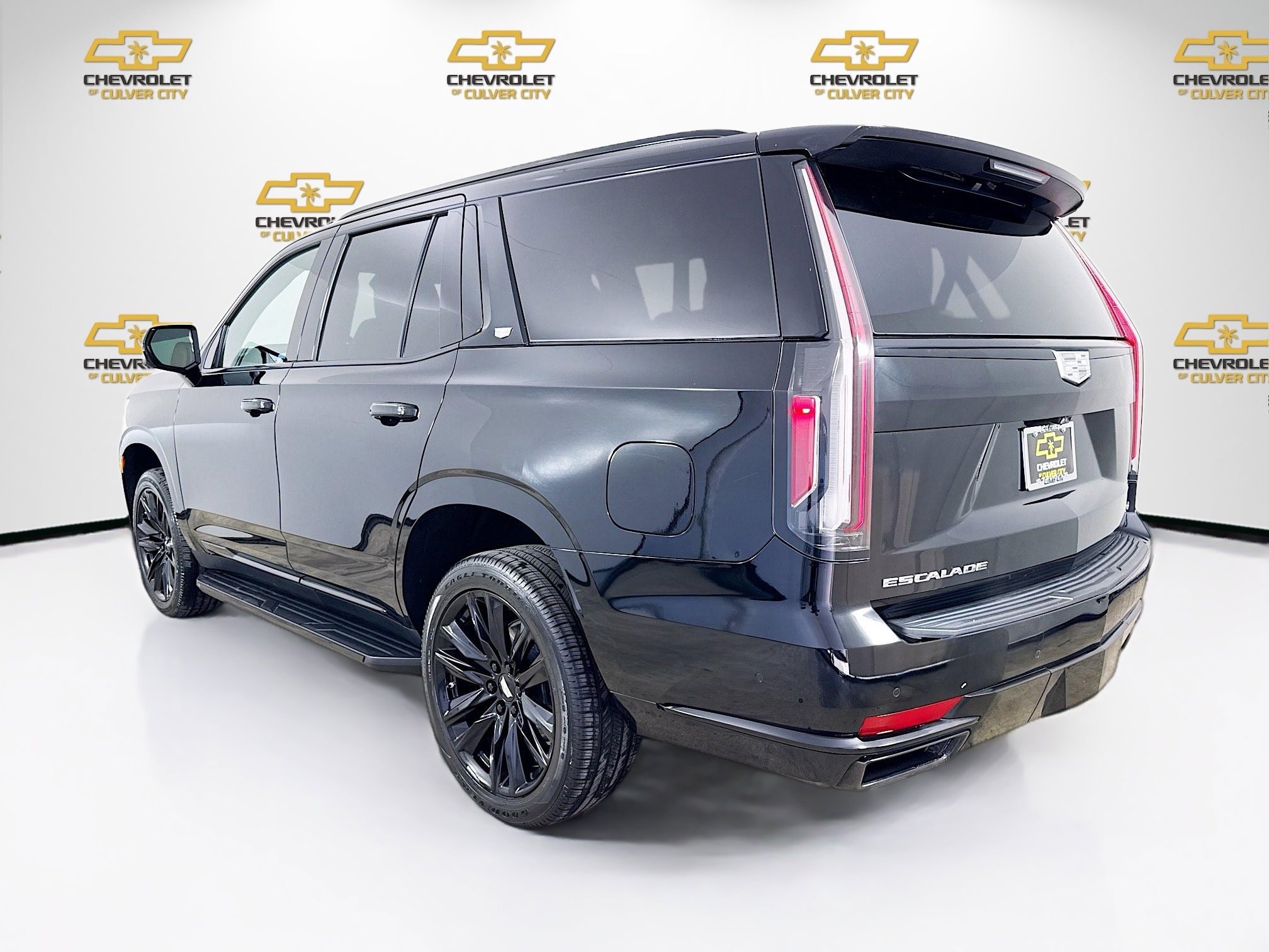 Used 2021 Cadillac Escalade Sport w/ Driver Assist Tech Package image 5