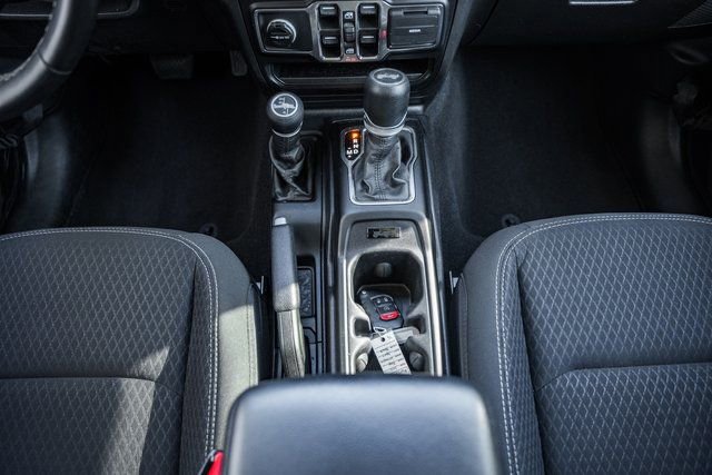 Used 2021 Jeep Wrangler Unlimited Sport image 34
