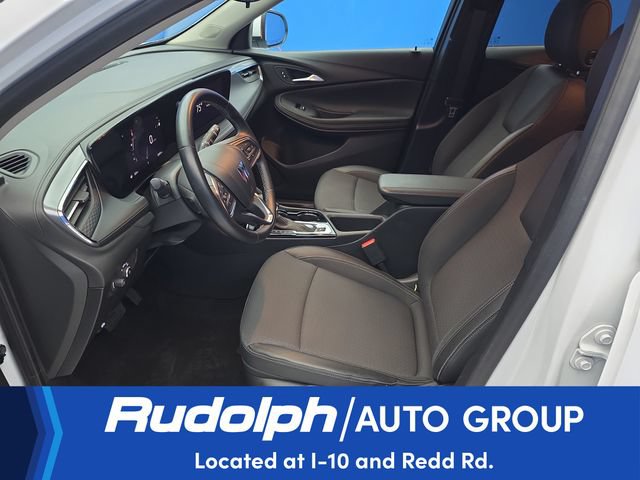 Used 2025 Buick Encore GX Preferred AWD/4WD image 9