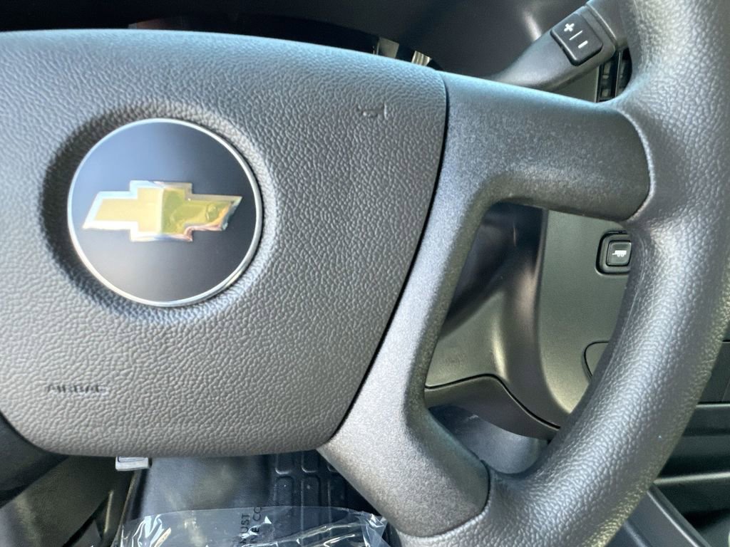 New 2026 Chevrolet Express 2500 image 17