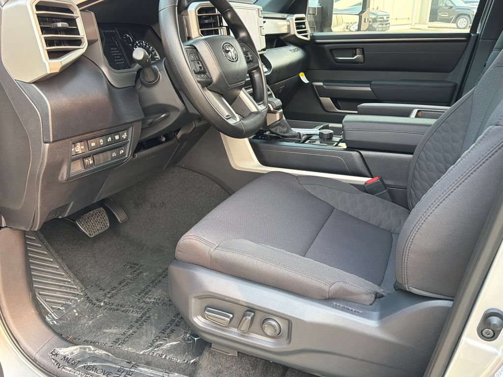 New 2026 Toyota Tundra SR5 w/ SR5 Convenience Package AWD/4WD image 14
