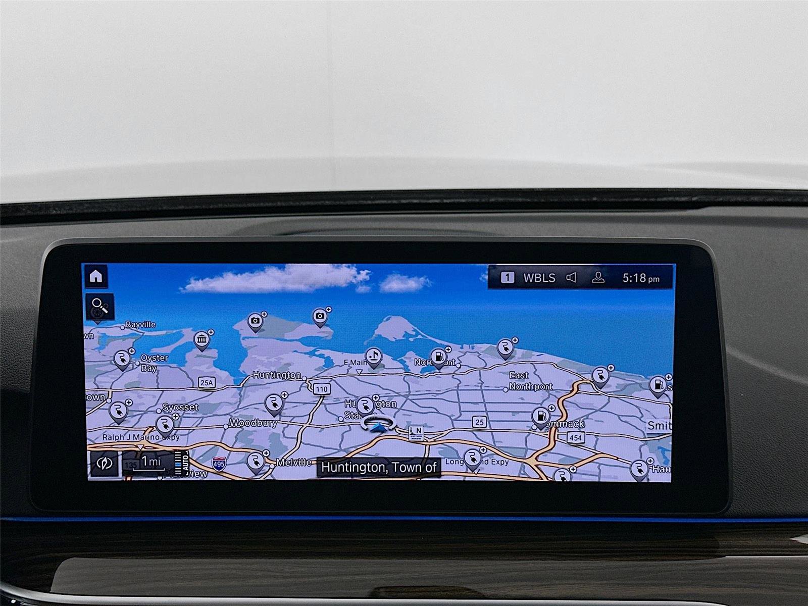 Used 2023 BMW 530e xDrive w/ Premium Package image 13