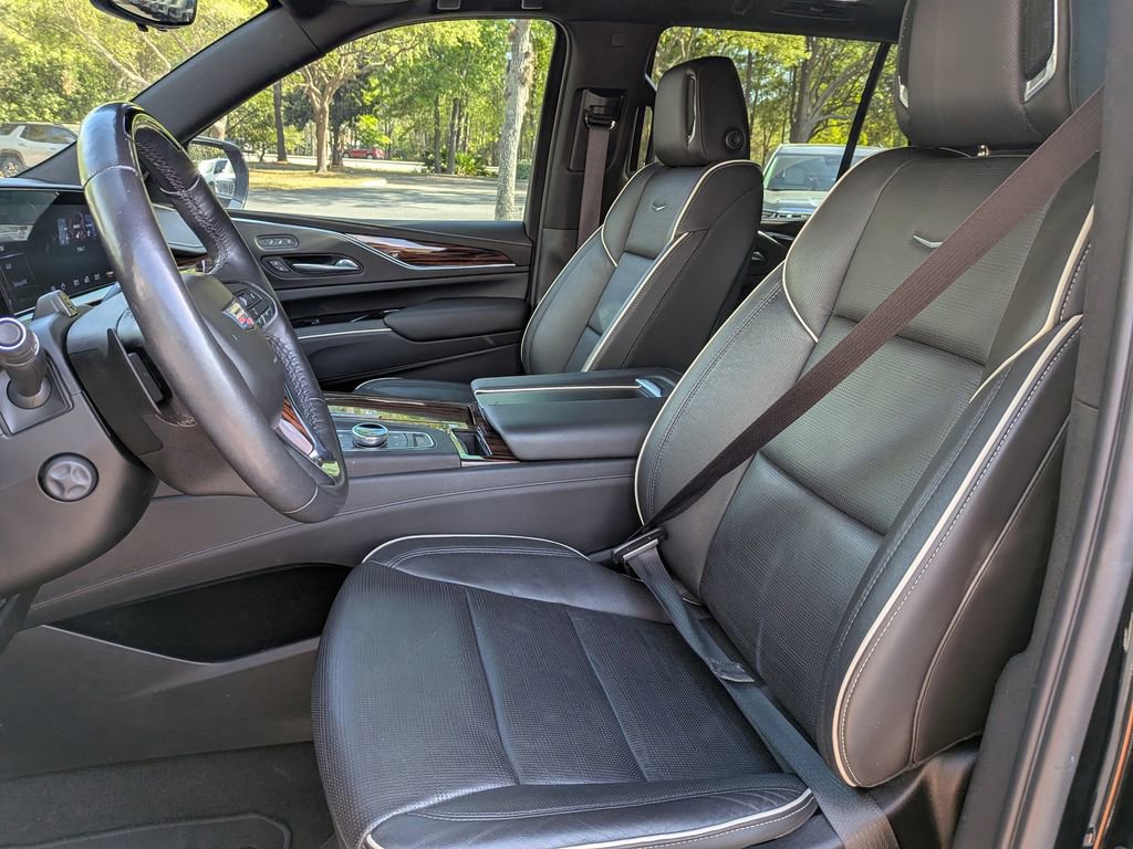 Certified 2022 Cadillac Escalade Premium Luxury image 22