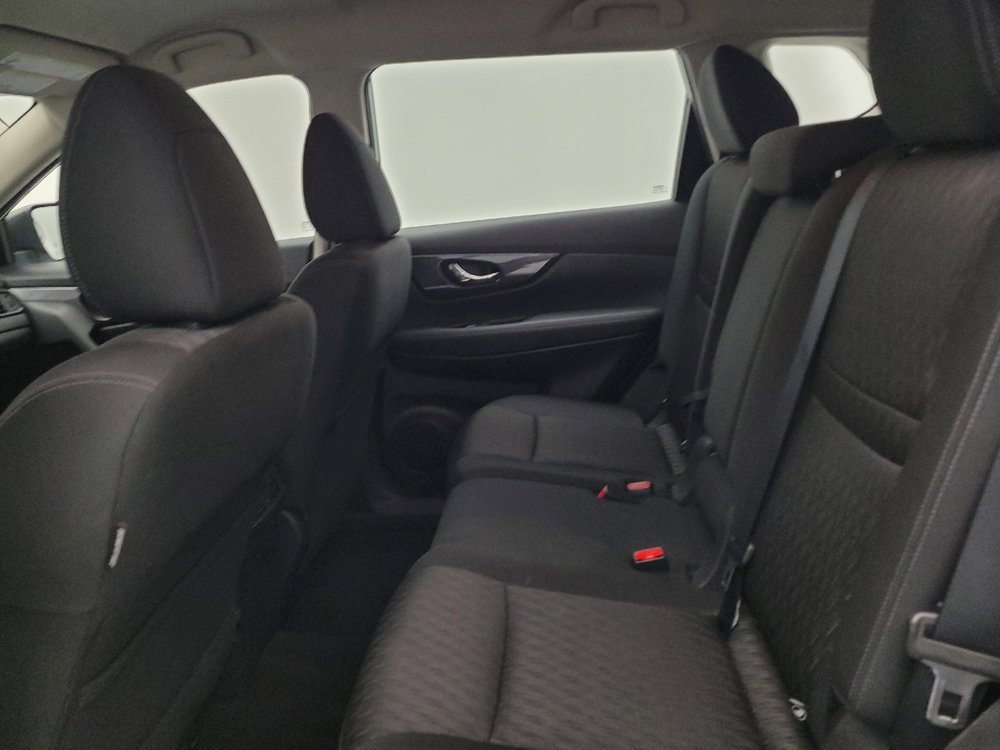 Used 2018 Nissan Rogue S AWD/4WD image 18