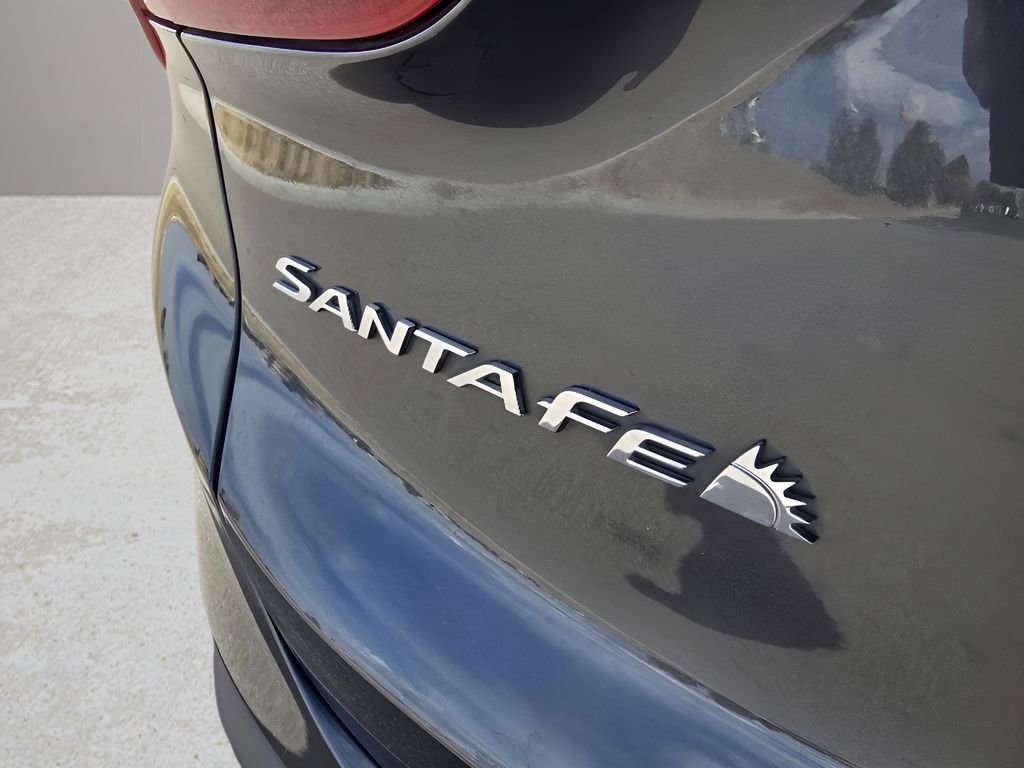 Used 2023 Hyundai Santa Fe SEL Premium image 10