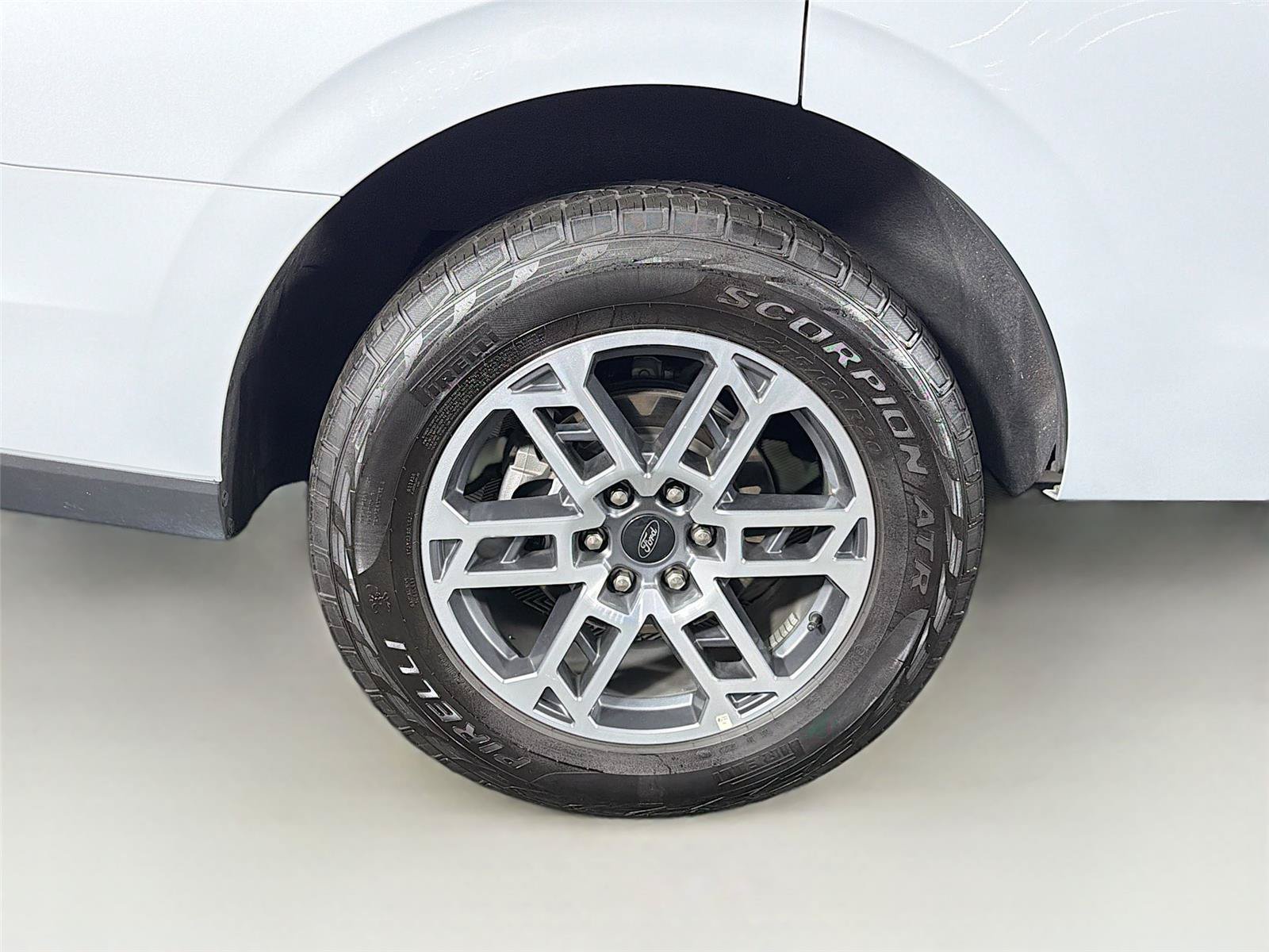 Used 2025 Ford Expedition Active AWD/4WD image 35